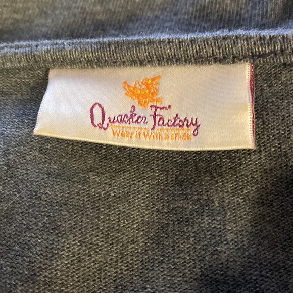 Quacker Factory Gray Sequins Embellishments Top Shirt Size Small? EUC - Picture 5 of 5